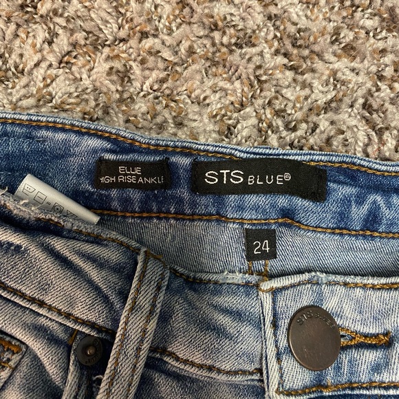 STS Blue Ellie High Rise Ankle Jeans - Picture 3 of 4